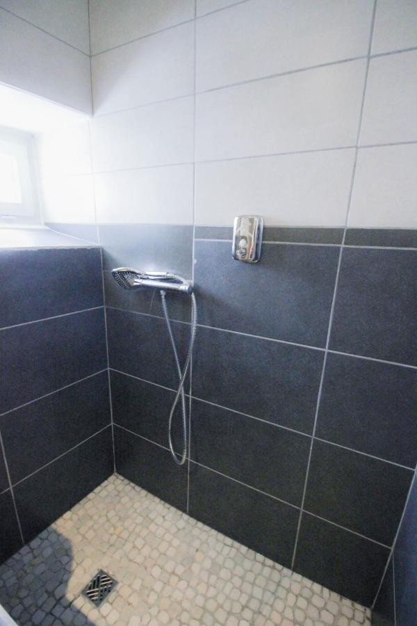 Appartement Calme Et Spacieux, Cite Et Ville A Pied, Wifi, 2 Chambres, 3 Lits Carcassonne Buitenkant foto