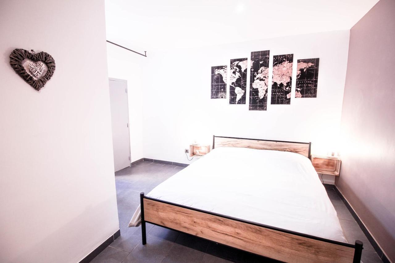 Appartement Calme Et Spacieux, Cite Et Ville A Pied, Wifi, 2 Chambres, 3 Lits Carcassonne Buitenkant foto